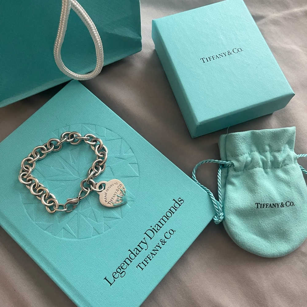 Tiffany & Co. Silver Heart Charm Bracelet - Picture 3 of 5